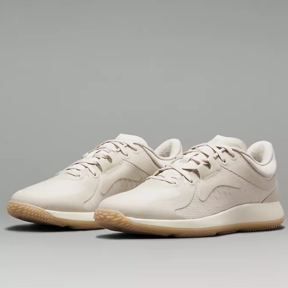 Lululemon Strongfeel Women's Training Shoe sz 9
